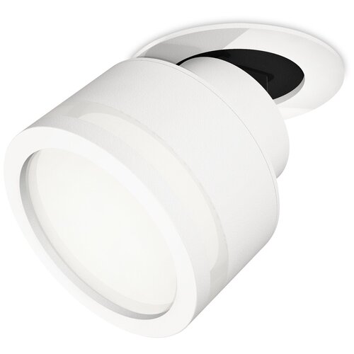 �������� ������������� ����������� ����������� Ambrella Light Techno Spot XM8101522 6222�