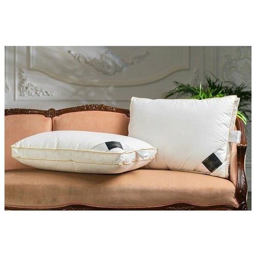 ������� Trois Couronnes Luxury Selection 3-chamber Goose Down MEDIUM 50x70 34089�