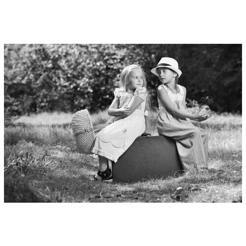        (Children sitting on a suitcase) 60. x 40. 1950