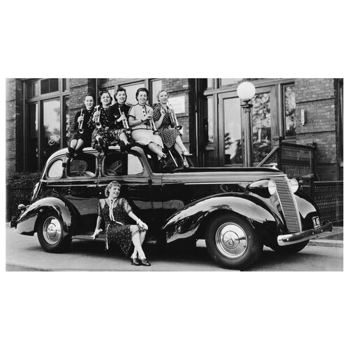 ������ �� ������ ������� ������� �� ����� ���������� (Girl sitting on car roof) 70��. x 40��. 2190�